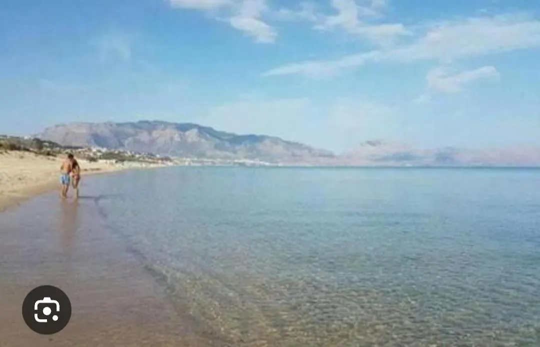 Casa Viola - Central Apartment City & Sea Alcamo 0*,  Italia